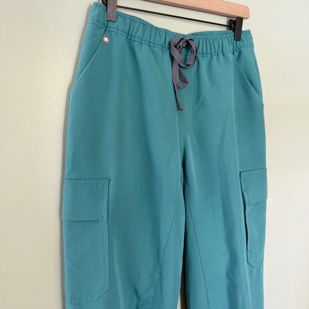 Figs Men’s Tansen Jogger‎ Scrub Pants Teal Light Blue Medical Nurse Size Small